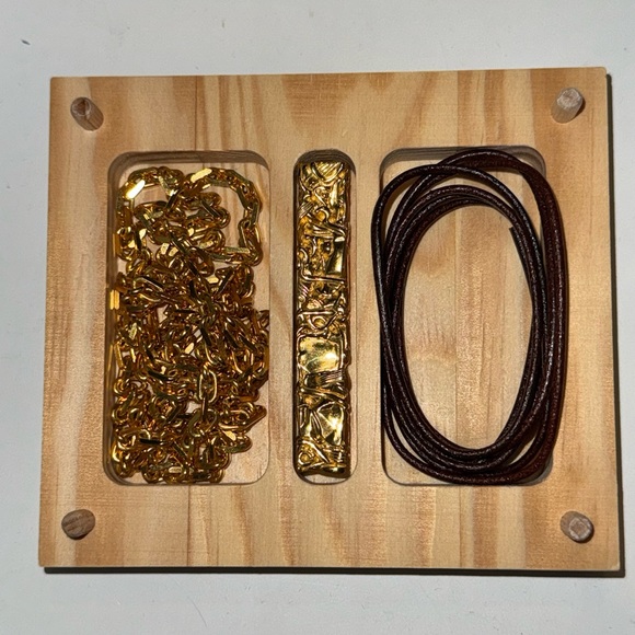 CELINE CÉSAR PROJECT COMPRESSION NECKLACE IN VERMEIL
GOLD - Picture 3 of 7